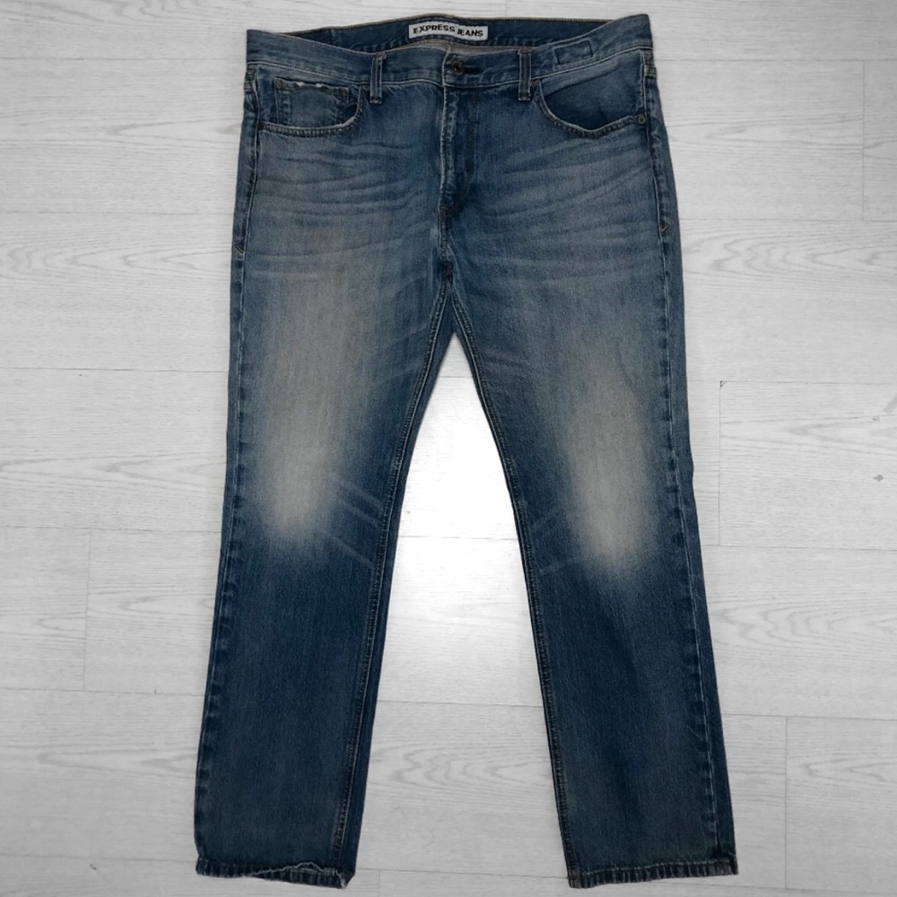 Express Roco Slim Fit Skinny Leg Washed out Jeans